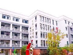 ѧ����׼���ݸ߳���32 ��������У�������ѧ�������Ҳ�ܳɴ��